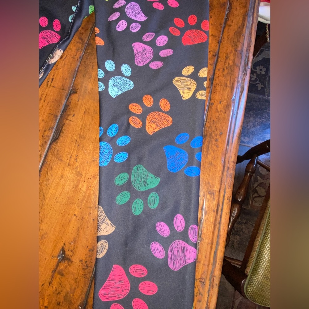 Fiercepulse Paw Print Leggings View 3